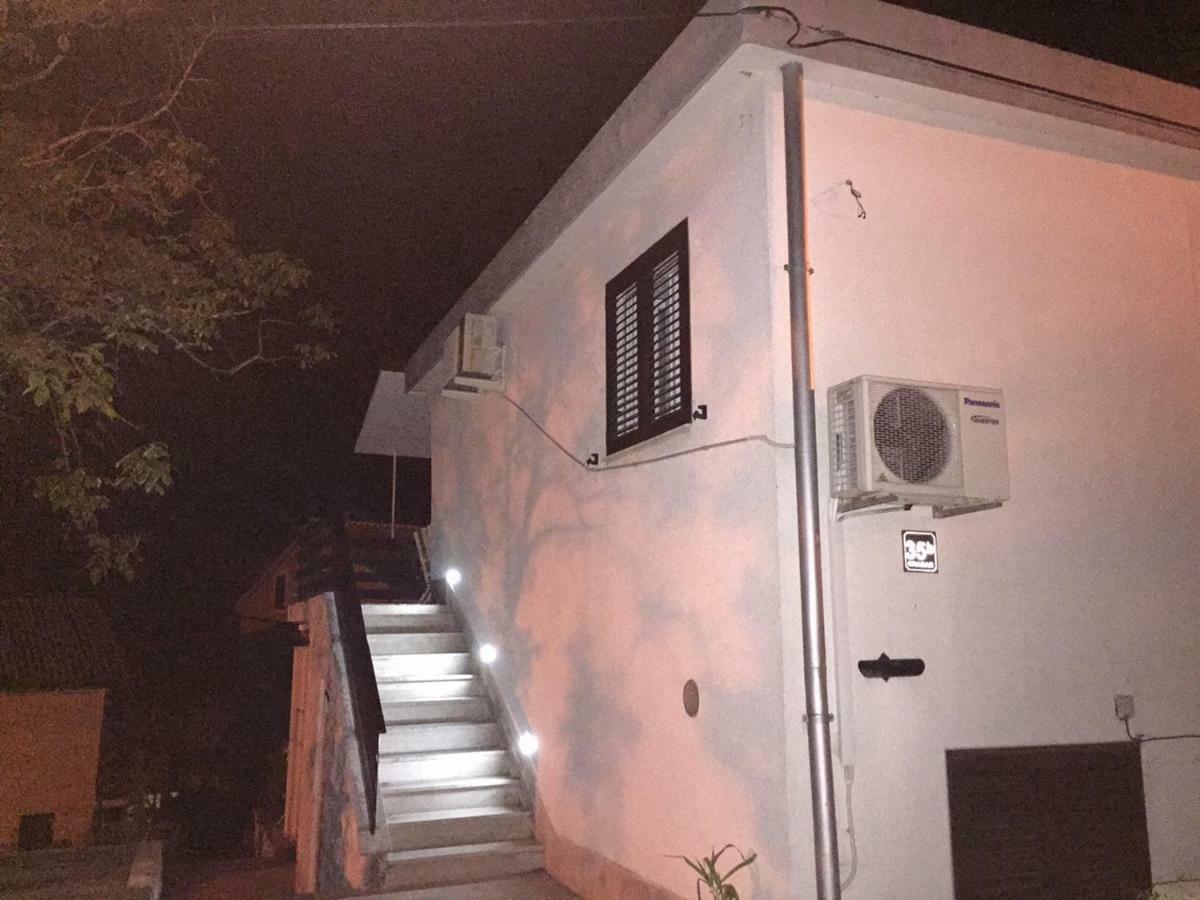 Apartman Dado Cres Buitenkant foto